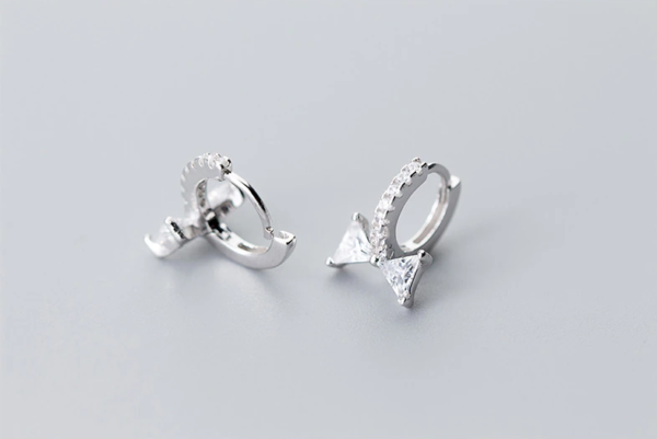BOW KNOT HOOP EARRINGS